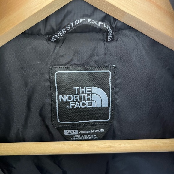 The North Face Black Quilted Primaloft Nylon Zippered Puffer Vest Pockets Size S - Picture 7 of 8